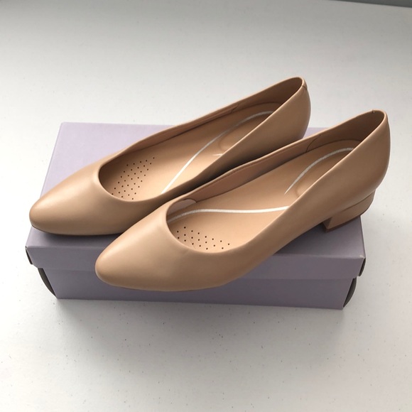 caldise low heel dress shoes